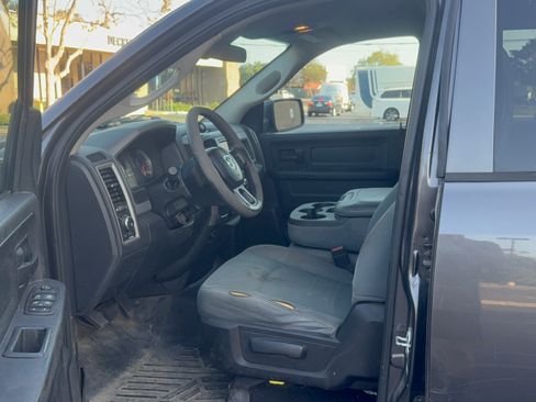 Used 2017 RAM 1500 Express w/ Express Value Package RWD image 13
