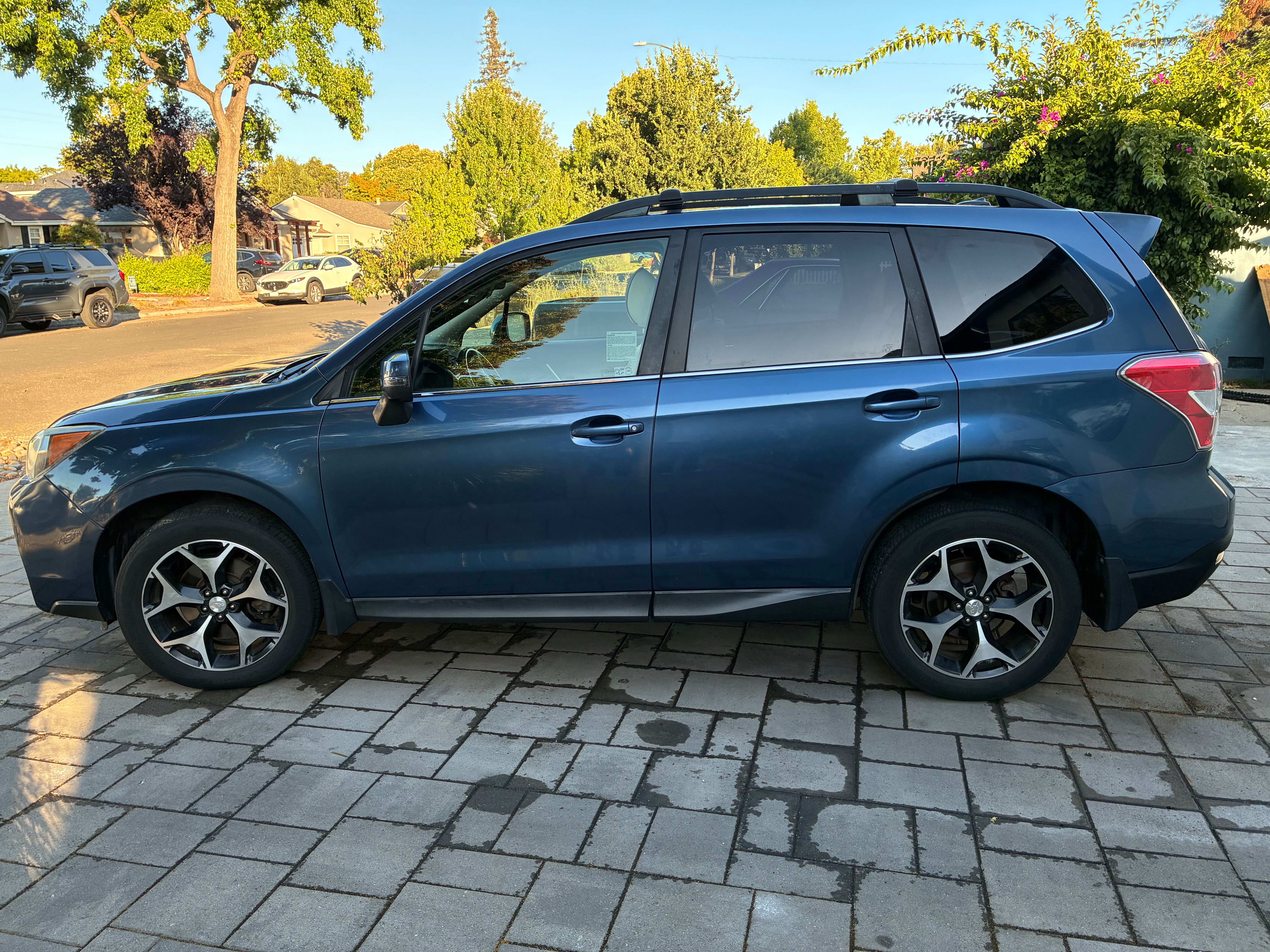 Used 2014 Subaru Forester 2.0XT Touring AWD/4WD image 4