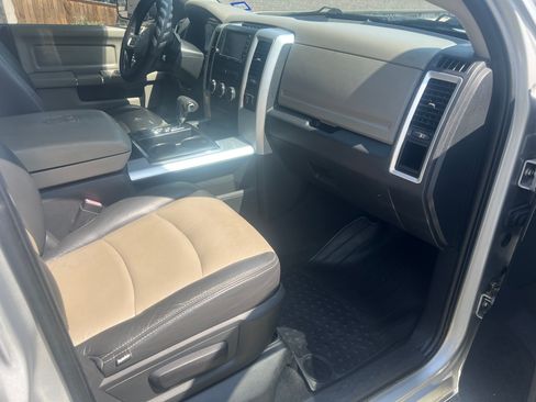Used 2011 RAM 1500 Big Horn RWD image 11