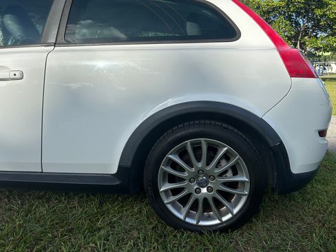 Used 2011 Volvo C30 image 11