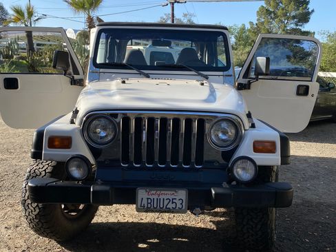 Used 1998 Jeep Wrangler Sport image 4