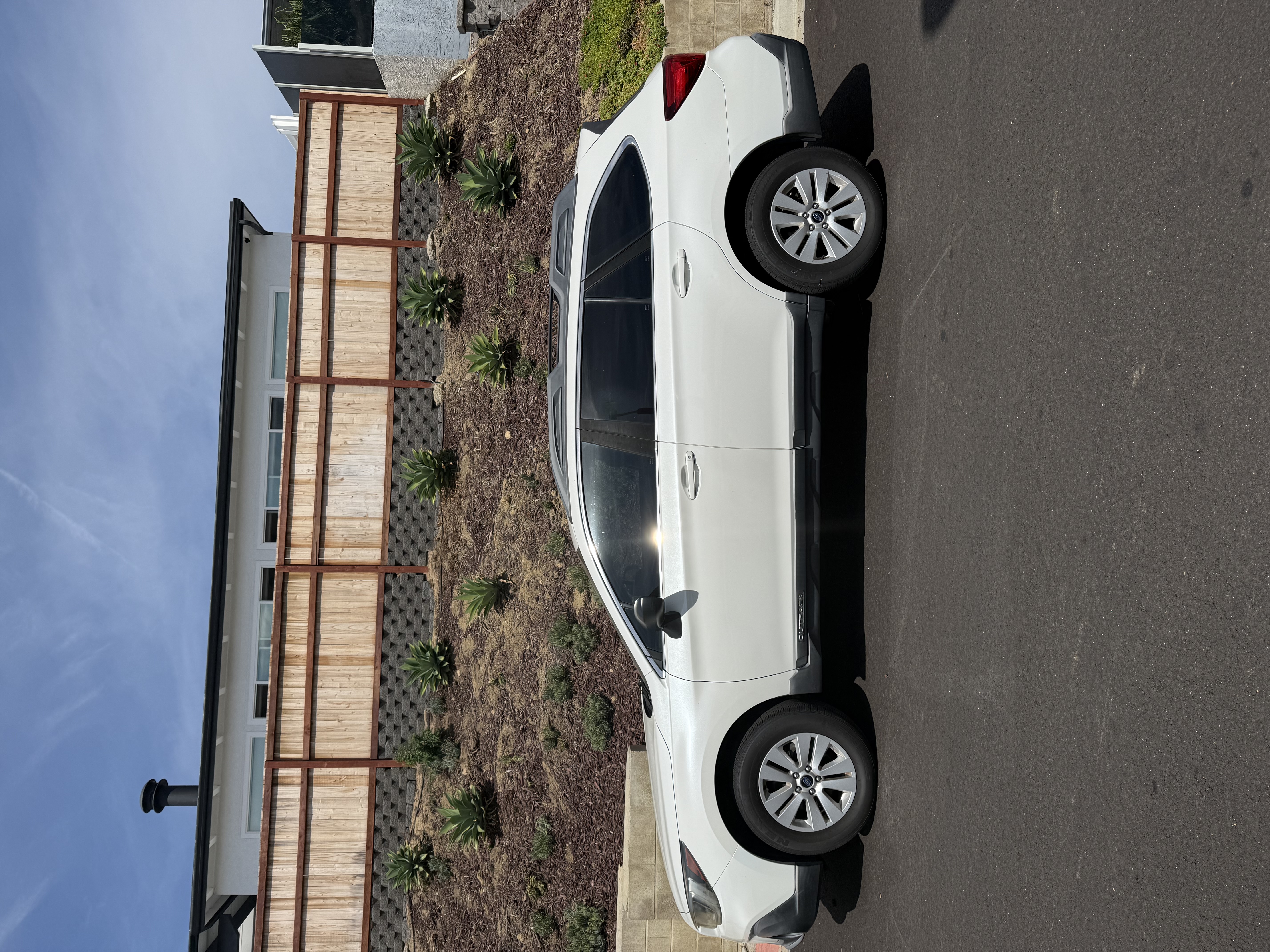 Used 2018 Subaru Outback 2.5i AWD/4WD image 2