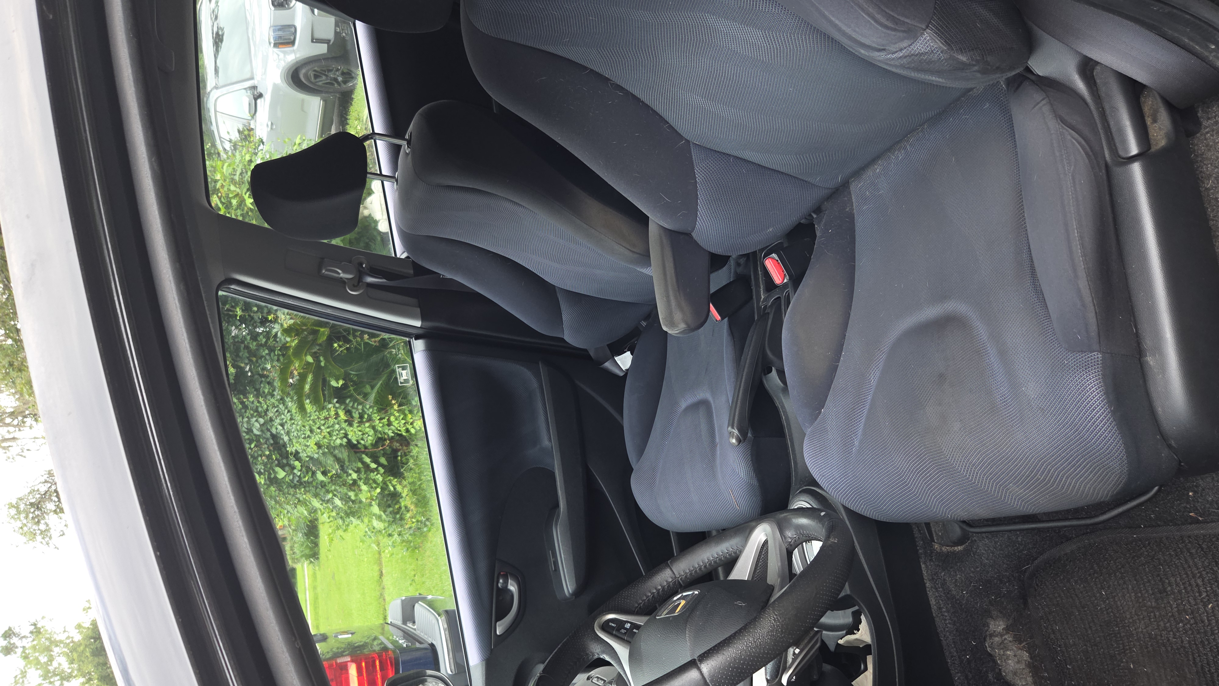 Used 2010 Honda Fit Sport image 8
