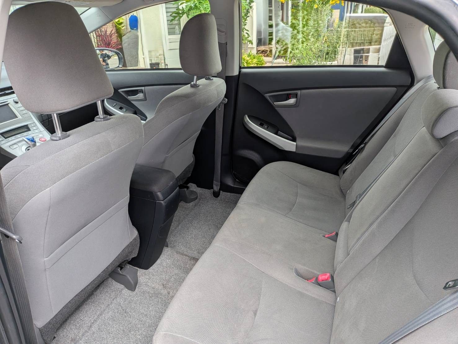 Used 2015 Toyota Prius Two w/ Preferred Accessory Package FWD image 11