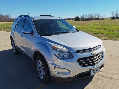 Used 2016 Chevrolet Equinox LT w/ Convenience Package image 4