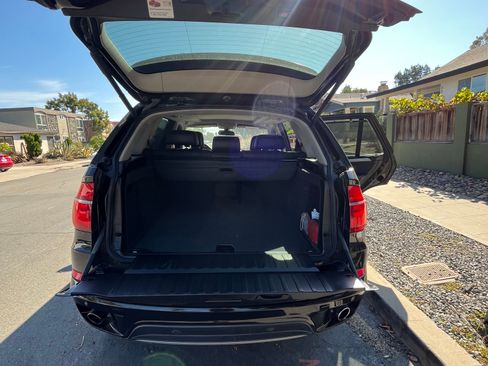 Used 2011 BMW X5 xDrive35i image 6