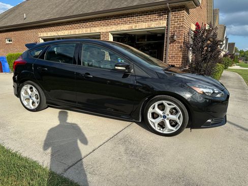 Used 2014 Ford Focus ST w/ Equipment Group 202A FWD image 23