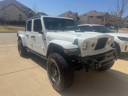 Used 2020 Jeep Gladiator Sport w/ Quick Order Package 24S image 6