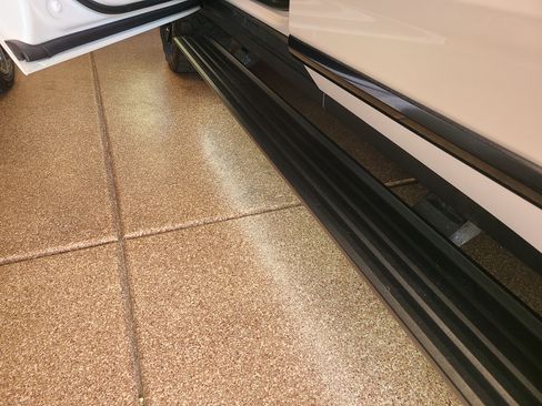 Used 2023 GMC Yukon Denali Ultimate image 12