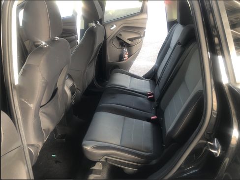 Used 2016 Ford Escape SE image 21