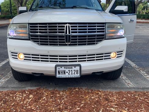 Used 2013 Lincoln Navigator 2WD w/ HD Trailer Tow Pkg image 10