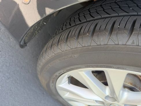 Used 2011 Lexus ES 350 FWD image 6