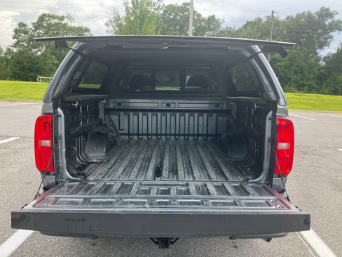 Used 2021 Chevrolet Colorado Z71 AWD/4WD image 10