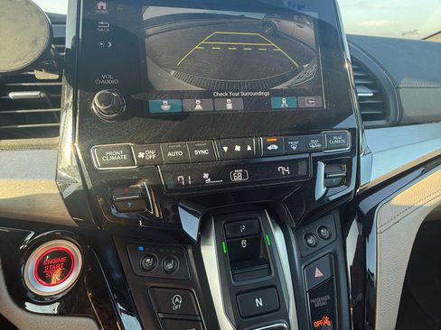 Used 2019 Honda Odyssey Elite image 9