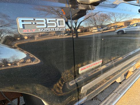 Used 2004 Ford F350 XLT image 13