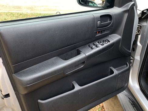 Used 2003 Dodge Durango Sport image 9