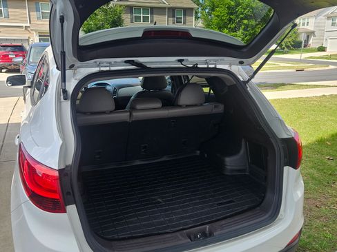 Used 2015 Hyundai Tucson SE FWD image 17