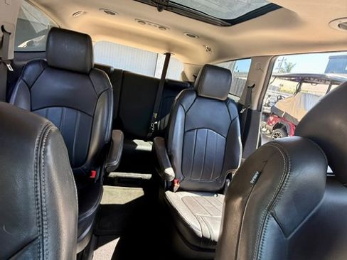 Used 2014 Buick Enclave Premium image 15