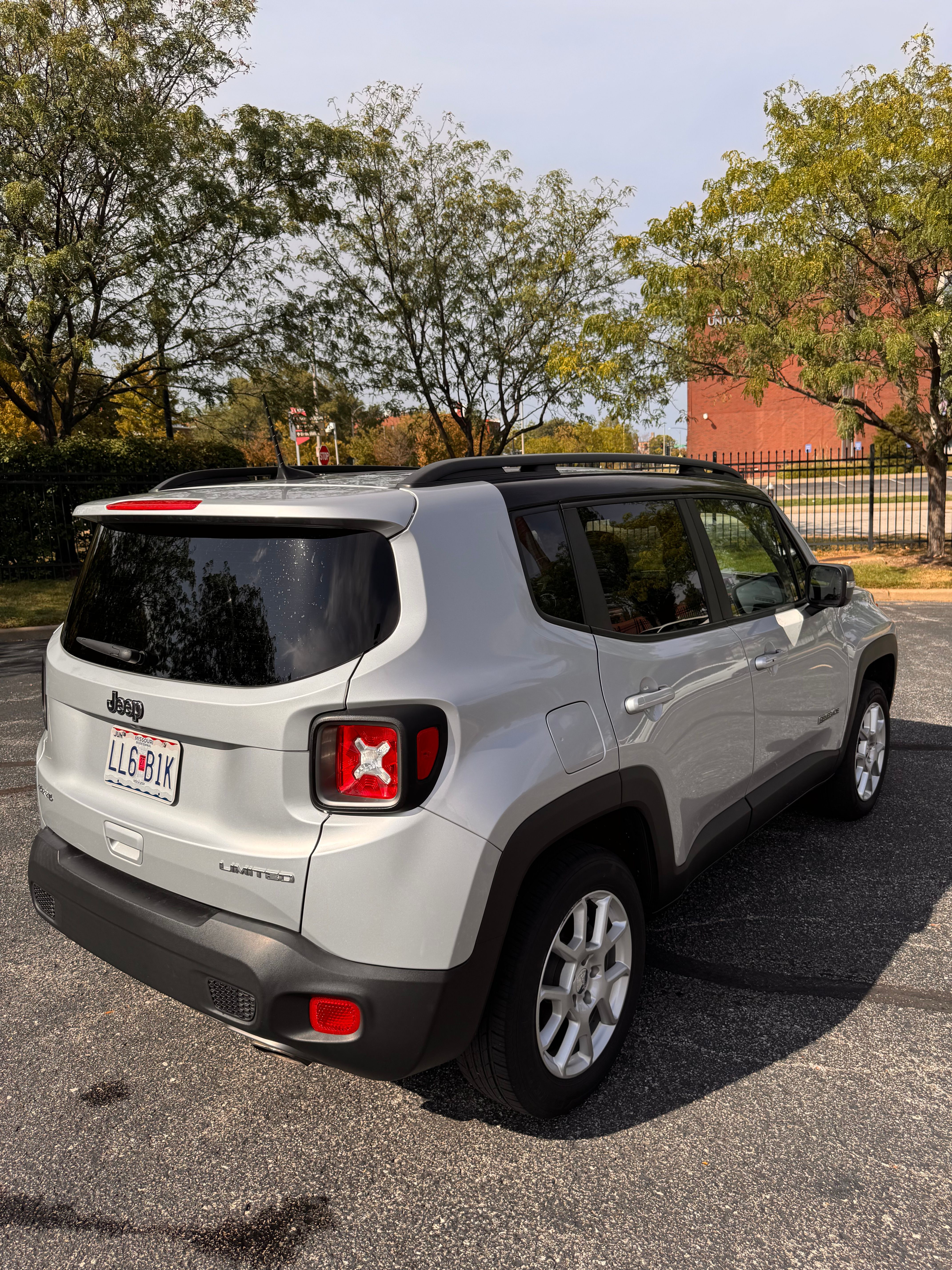 Used 2021 Jeep Renegade Limited AWD/4WD image 13