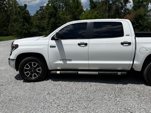 Used 2021 Toyota Tundra SR5 w/ TRD Off-Road Plus Package AWD/4WD image 12