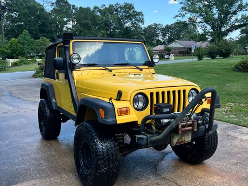 Used 2004 Jeep Wrangler X w/ Convenience Group image 1