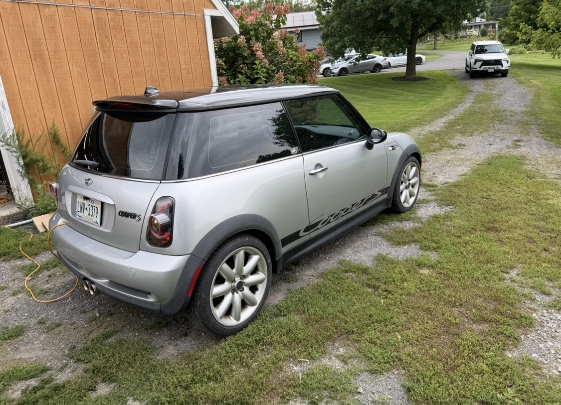 Used 2002 MINI Cooper S FWD image 4