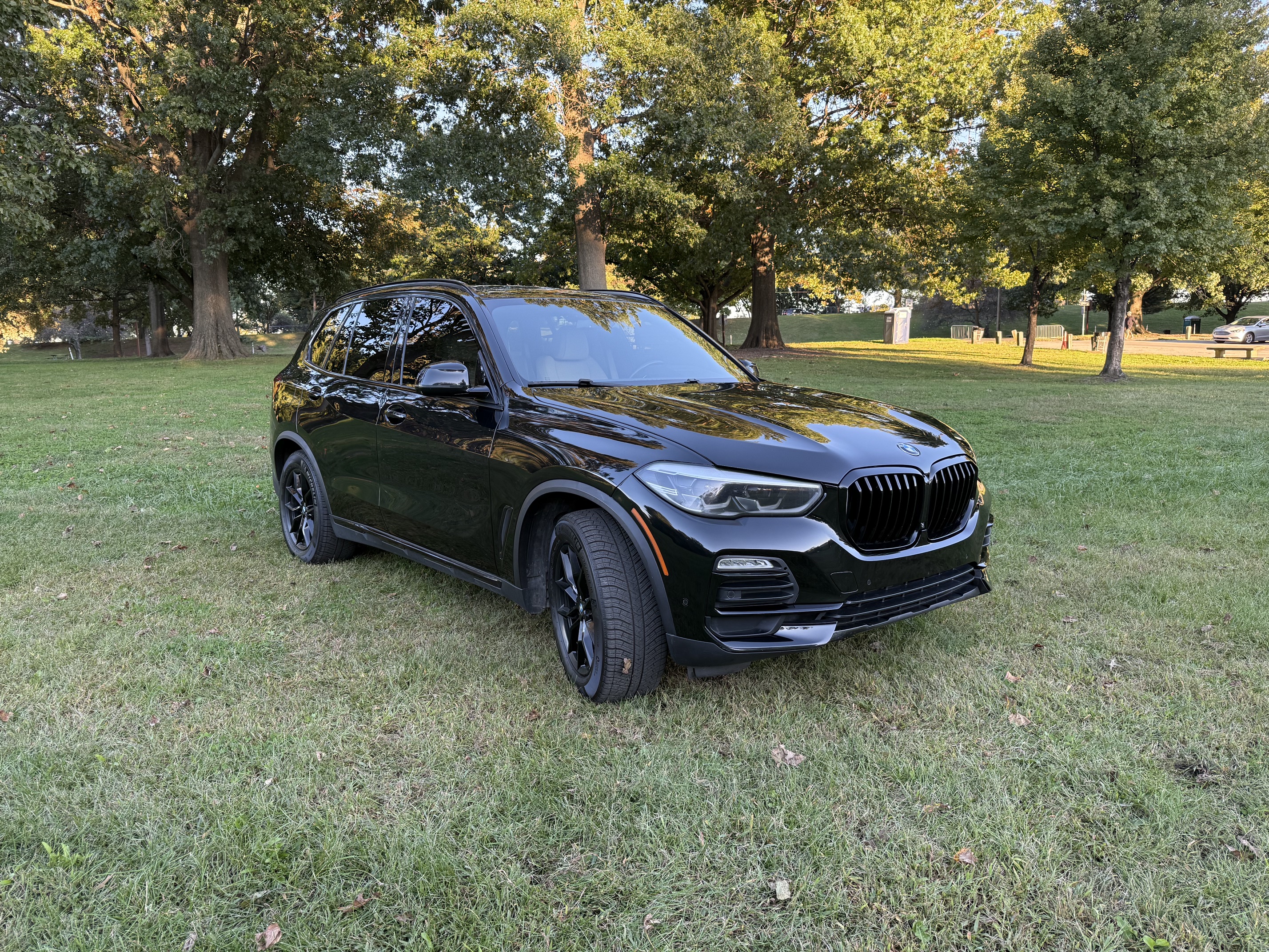 Used 2020 BMW X5 xDrive40i w/ Parking Assistance Package AWD/4WD image 9