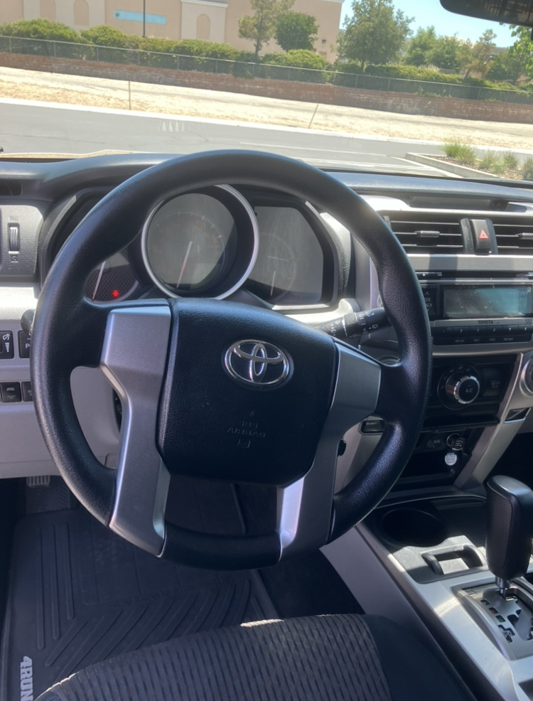 Used 2011 Toyota 4Runner SR5 RWD image 10
