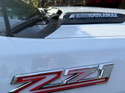 Used 2022 Chevrolet Silverado 3500 LTZ w/ LTZ Plus Package image 6