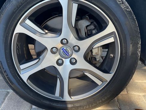 Used 2015 Volvo XC70 T6 image 17