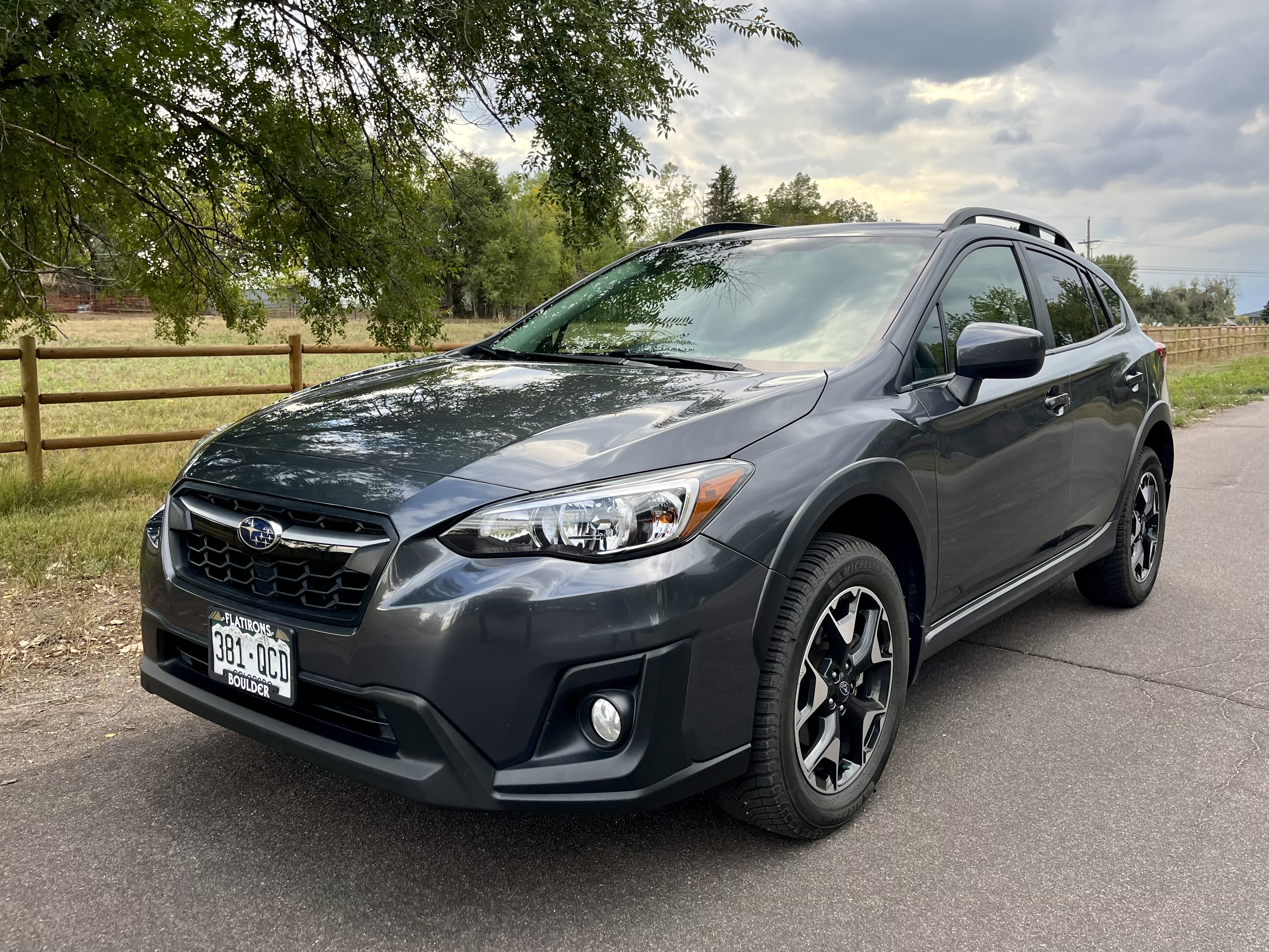 Used 2020 Subaru Crosstrek 2.0i Premium w/ Moonroof Package 1 AWD/4WD image 1