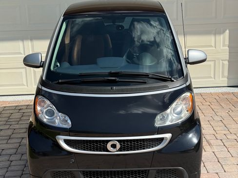 Used 2013 smart fortwo pure RWD image 5