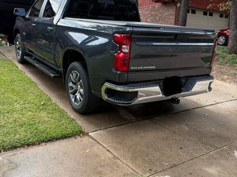 Used 2019 Chevrolet Silverado 1500 LT w/ Texas Edition image 8