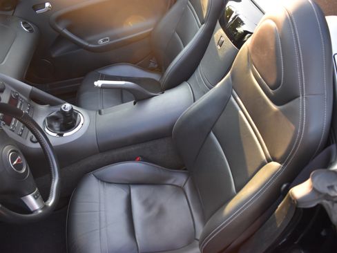 Used 2006 Pontiac Solstice Convertible w/ Premium Package image 15