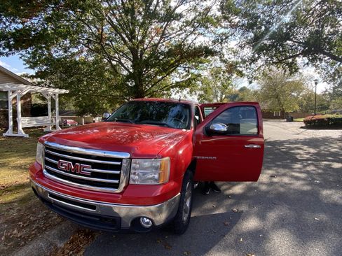Used 2012 GMC Sierra 1500 SLE AWD/4WD image 1