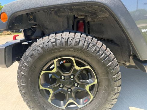 Used 2017 Jeep Wrangler Unlimited Sport w/ Quick Order Package 24S image 13