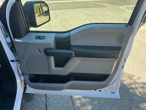 Used 2019 Ford F150 XL w/ Equipment Group 101A Mid RWD image 17