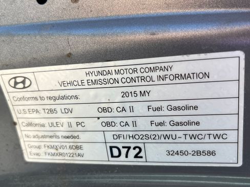 Used 2015 Hyundai Accent GLS FWD image 23