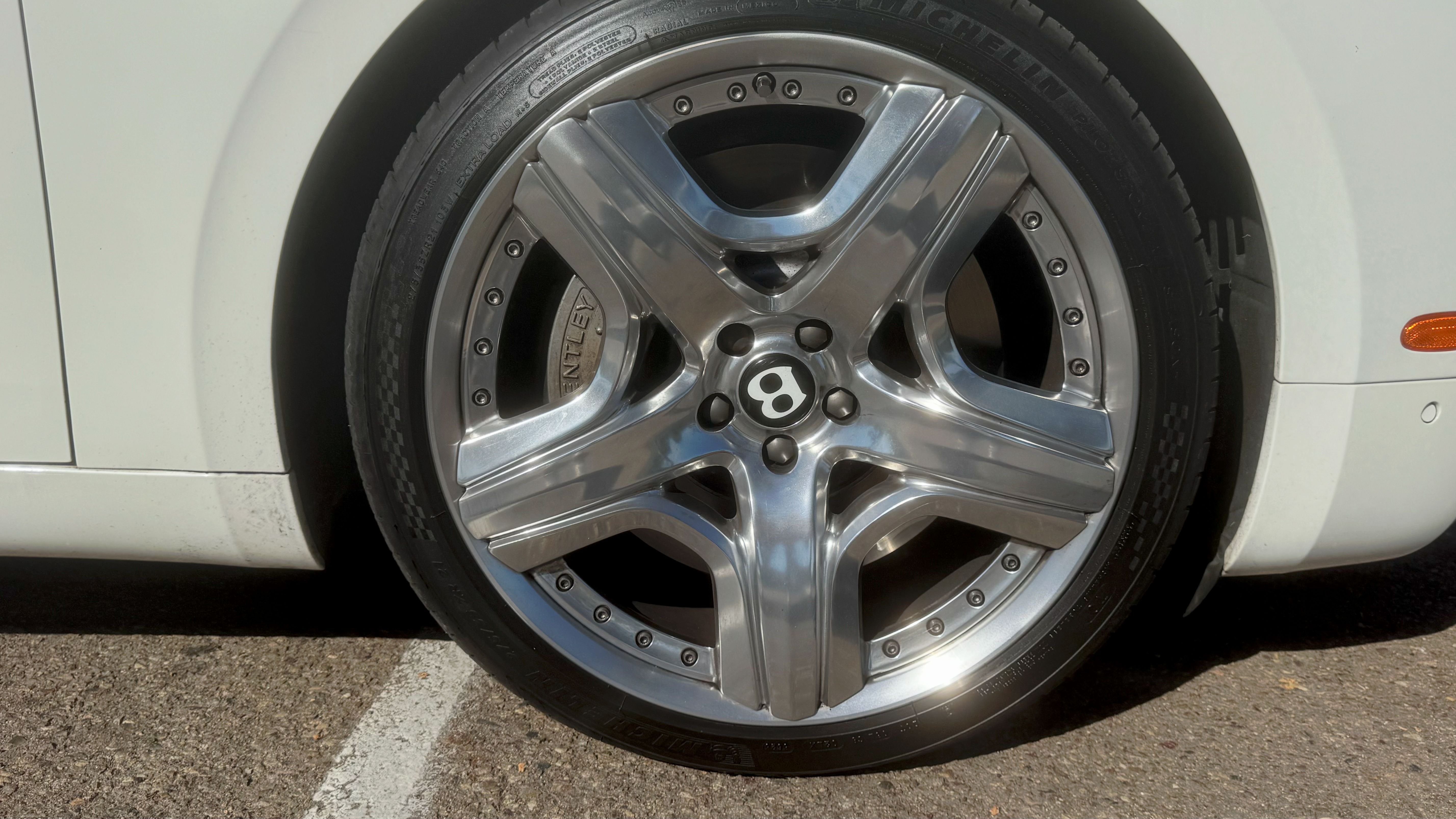 Used 2014 Bentley Flying Spur W12 AWD/4WD image 25