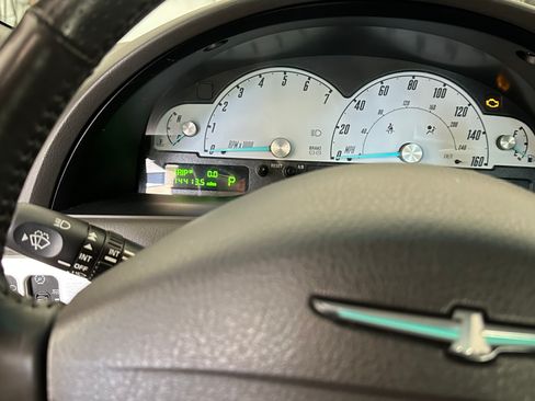 Used 2002 Ford Thunderbird image 4