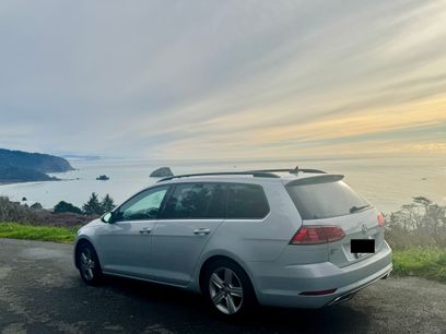 Used 2018 Volkswagen Golf SE