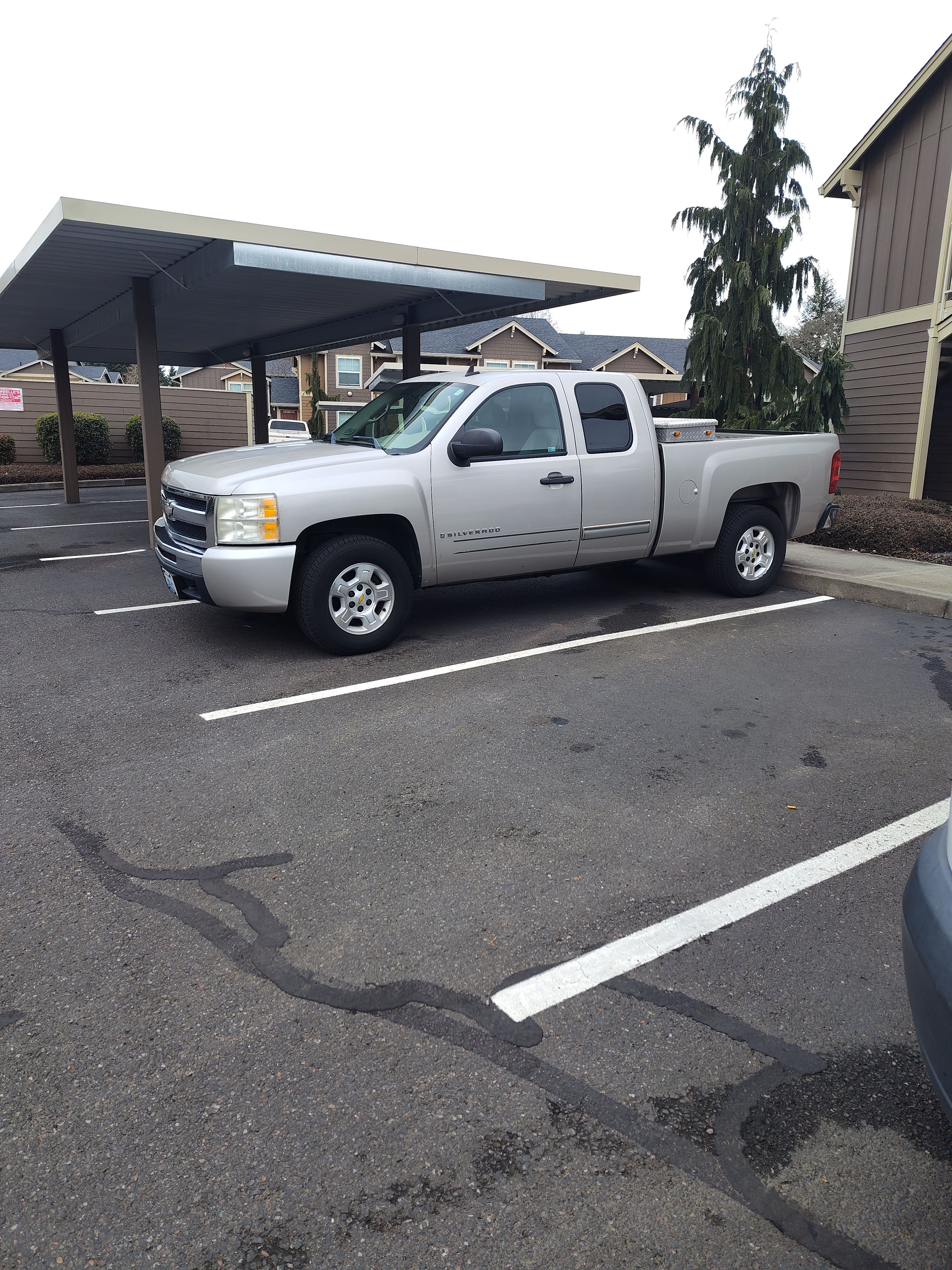 Used 2009 Chevrolet Silverado 1500 LT w/ Power Pack Plus RWD image 5