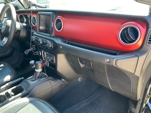 Used 2023 Jeep Gladiator Rubicon image 26