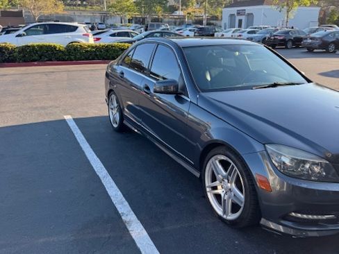 Used 2011 Mercedes-Benz C 300 Sedan image 5