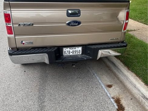 Used 2013 Ford F150 XLT w/ XLT Chrome Pkg image 2