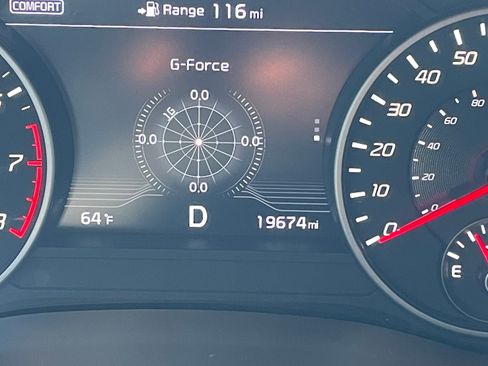 Used 2018 Kia Stinger GT2 AWD/4WD image 14