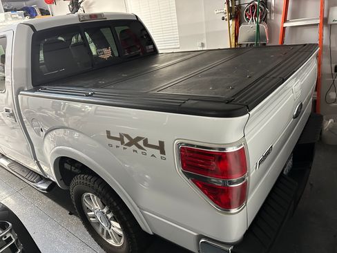 Used 2011 Ford F150 Lariat w/ Off Road Pkg image 4