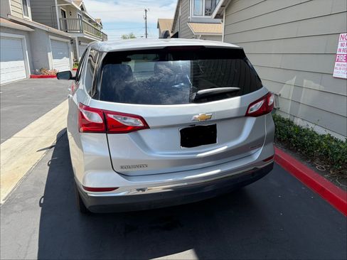 Used 2021 Chevrolet Equinox LT AWD/4WD image 4