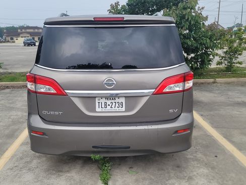 Used 2017 Nissan Quest SV FWD image 5