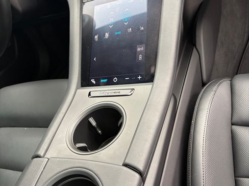 Used 2021 Porsche Taycan Sedan 4D image 17